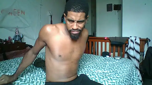 Snapshot of ExoticVibes69 chatting on 10/17/25, 02:08 ExoticVibes69 online show from 10/17/25, 02:08