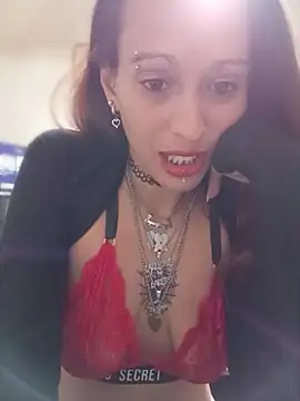 Zorrita Fox online show from 05/15/26, 12:17