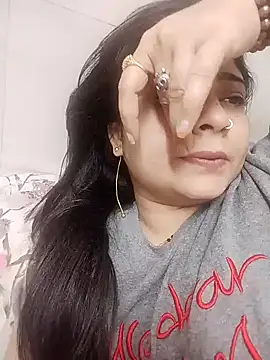 Snapshot of Husnpari20 chatting on 01/07/25, 05:09 Husnpari20 online show from 01/07/25, 05:09