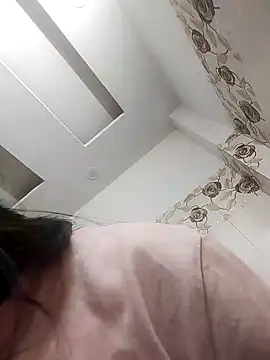 Snapshot of Husnpari20 chatting on 02/08/25, 05:29 Husnpari20 online show from 02/08/25, 05:29