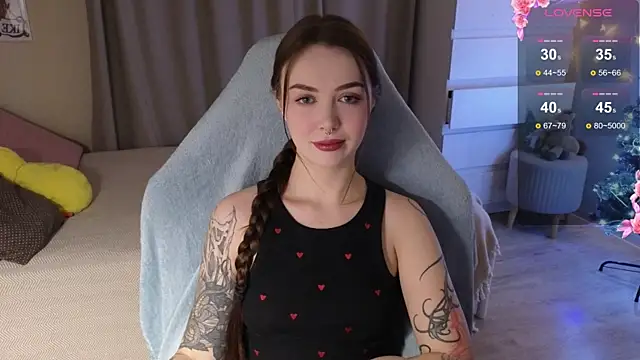 Snapshot of kate_leoo chatting on 01/11/26, 12:21 kate leoo online show from 01/11/26, 12:21