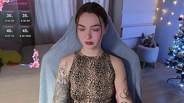 Snapshot of kate_leoo chatting on 01/17/26, 11:04 kate leoo online show from 01/17/26, 11:04