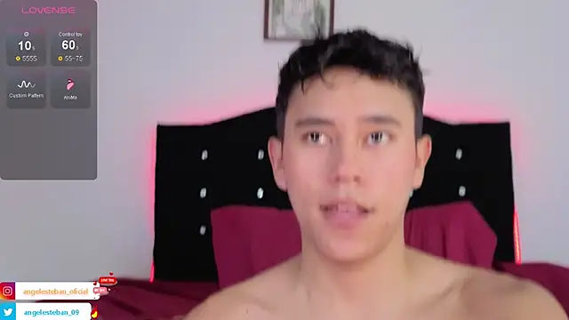 Angel esteban fx online show from 11/12/25, 11:54