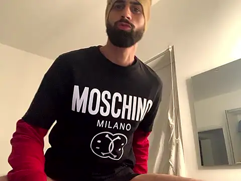 hugoprada online show from 12/08/24, 07:54