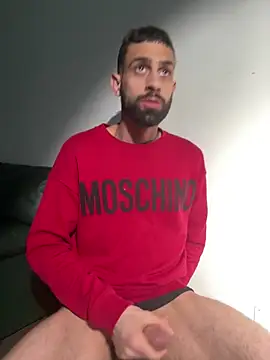 hugoprada online show from 01/17/25, 03:43