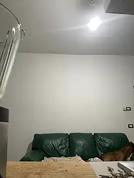 hugoprada online show from 01/26/25, 04:30