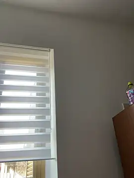 hugoprada online show from 01/27/25, 10:38