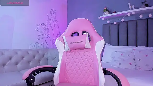 atenea jones online show from 12/15/25, 07:29