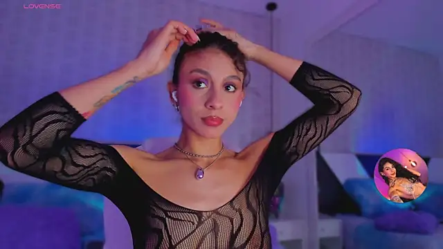 MiissCharlotte online show from 10/31/25, 02:12