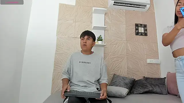 Snapshot of aron_alexa chatting on 12/16/25, 08:58 aron alexa online show from 12/16/25, 08:58