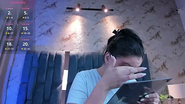 Snapshot of Arii_Vga chatting on 11/02/25, 05:10 Arii Vga online show from 11/02/25, 05:10