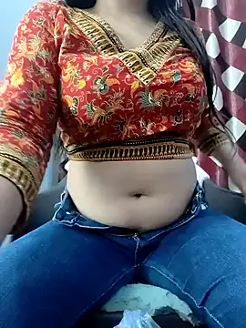 Snapshot of Anamika_24 chatting on 12/16/24, 01:11 Anamika 24 online show from 12/16/24, 01:11