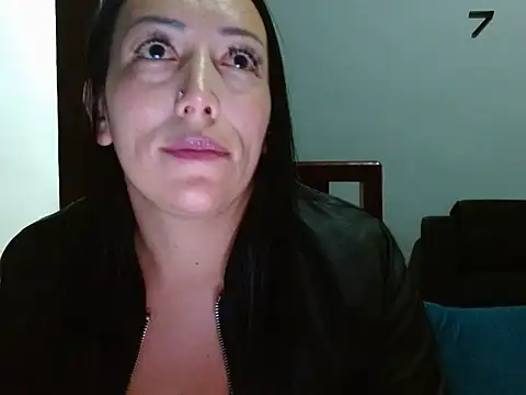 Laura martin  online show from 01/31/25, 01:01
