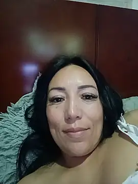 Laura martin  online show from 05/10/26, 08:08