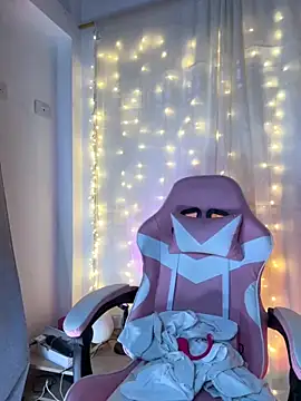 Snapshot of Juanelopez1 chatting on 10/02/25, 03:02 Juanelopez1 online show from 10/02/25, 03:02