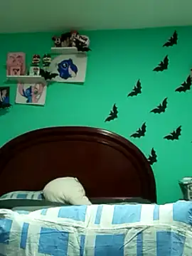emilypoppy3 online show from 12/10/24, 05:00