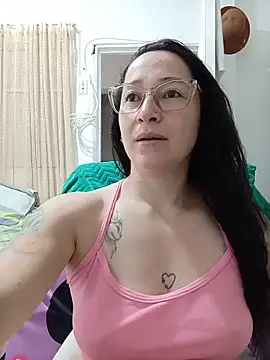 emilypoppy3 online show from 05/29/26, 07:12