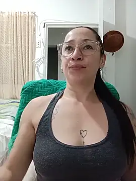 emilypoppy3 online show from 06/11/26, 01:05