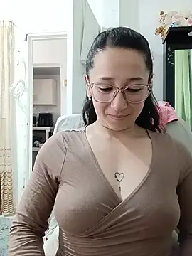 emilypoppy3 online show from 07/03/26, 07:09