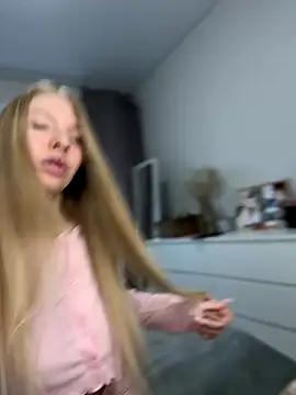 NewLale online show from 10/10/25, 03:27