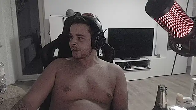 SharkLuigi online show from 10/25/25, 11:43