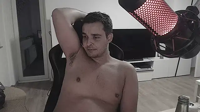 SharkLuigi online show from 10/31/25, 04:46