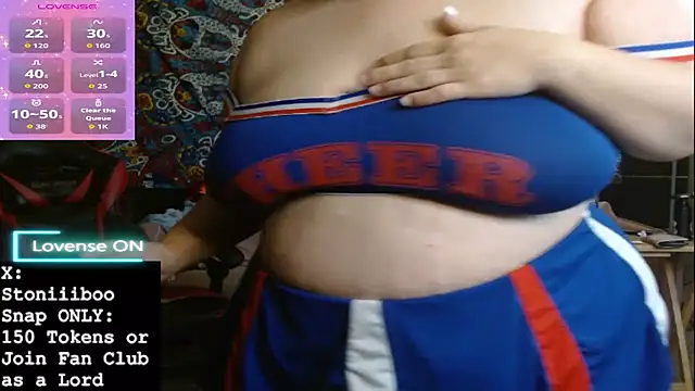 Snapshot of Stoniiiboo chatting on 11/29/25, 01:36 Stoniiiboo online show from 11/29/25, 01:36