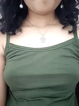 Snapshot of Angleannie chatting on 10/03/25, 01:41 Angleannie online show from 10/03/25, 01:41