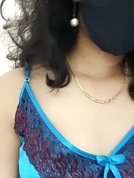 Snapshot of Angleannie chatting on 10/10/25, 05:45 Angleannie online show from 10/10/25, 05:45