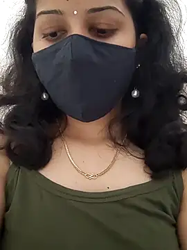 Snapshot of Angleannie chatting on 10/16/25, 04:02 Angleannie online show from 10/16/25, 04:02