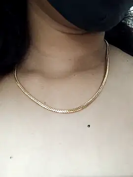 Snapshot of Angleannie chatting on 10/31/25, 01:56 Angleannie online show from 10/31/25, 01:56