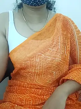 Snapshot of Angleannie chatting on 11/02/25, 02:19 Angleannie online show from 11/02/25, 02:19