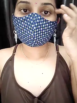 Snapshot of Angleannie chatting on 11/19/25, 03:12 Angleannie online show from 11/19/25, 03:12