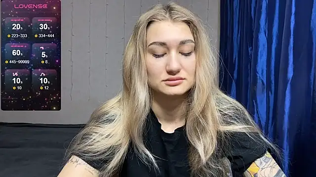 Silvia Shugarr online show from 02/19/25, 01:06