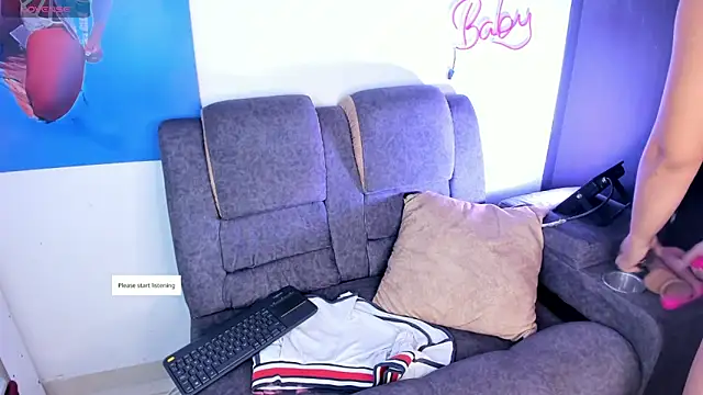 Snapshot of CandyRoxx1_ chatting on 11/12/25, 05:13 CandyRoxx1 online show from 11/12/25, 05:13