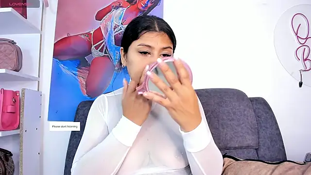 Snapshot of CandyRoxx1_ chatting on 11/14/25, 05:55 CandyRoxx1 online show from 11/14/25, 05:55