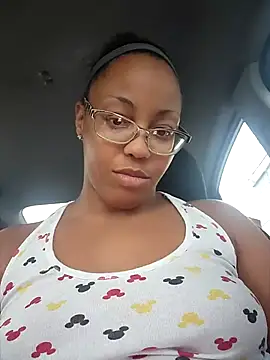 Snapshot of samone9 chatting on 09/23/25, 10:57 samone9 online show from 09/23/25, 10:57