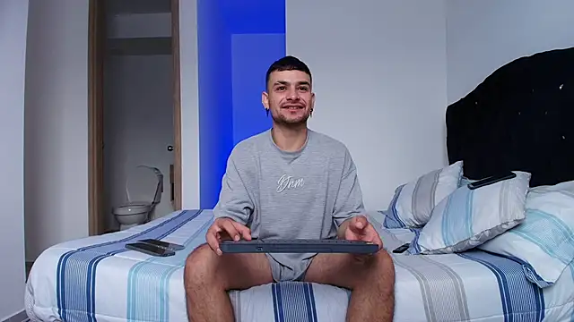 Aron-santoro online show from 11/27/25, 02:08