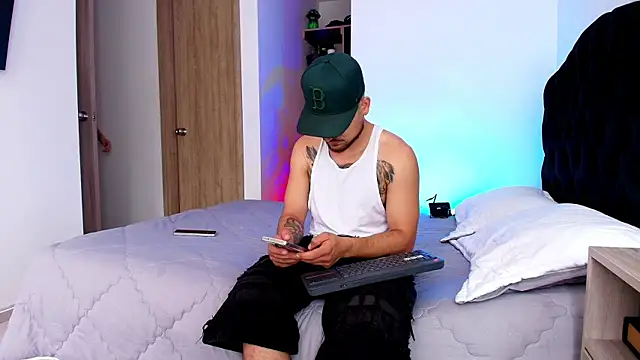 Aron-santoro online show from 07/09/26, 04:33