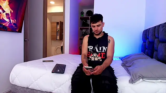 Aron-santoro online show from 07/23/26, 08:51