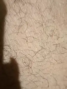 carlos40404 online show from 10/19/25, 06:14