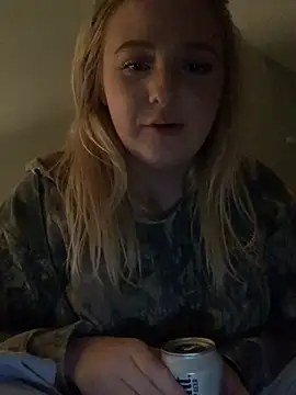cammy2 online show from 12/29/24, 06:14