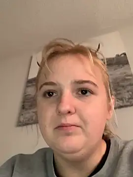 cammy2 online show from 02/03/25, 04:52