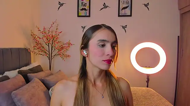 im sarah34 online show from 12/18/24, 06:53