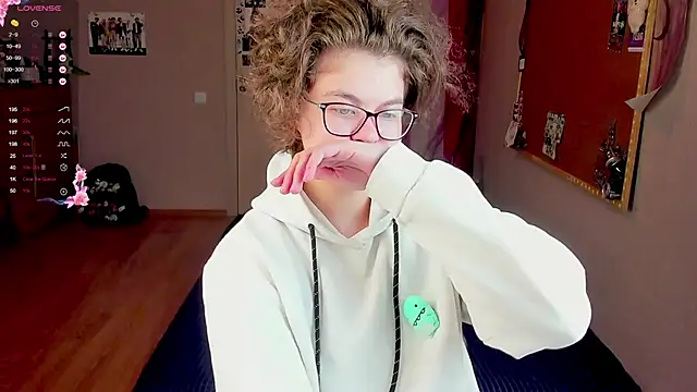 Sashy Way online show from 12/18/24, 06:46