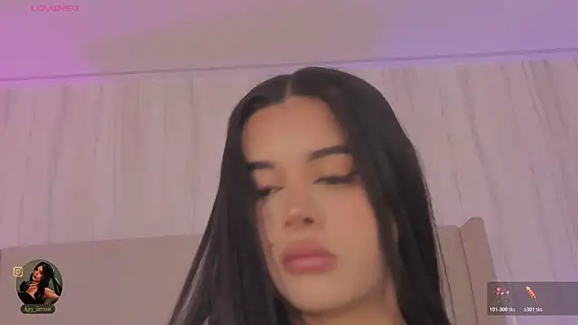 kaylarossi online show from 05/21/26, 07:43