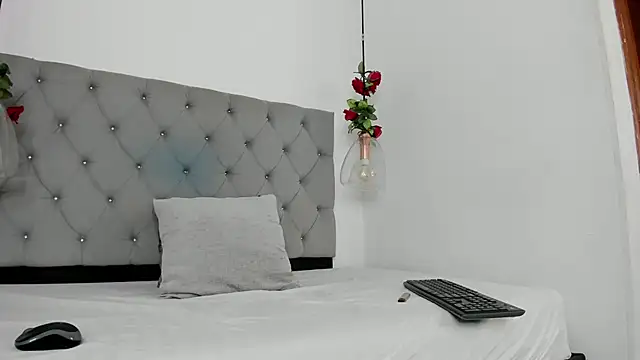 Snapshot of AnnPrices chatting on 01/24/25, 10:32 AnnPrices online show from 01/24/25, 10:32