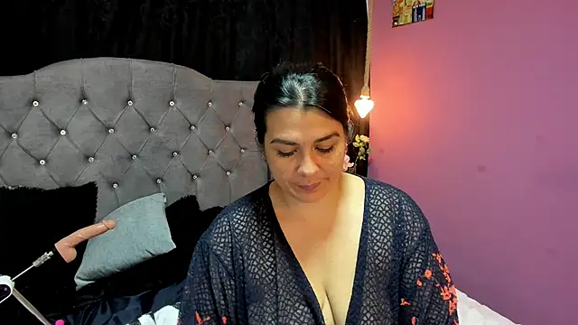martina foxy  online show from 02/26/25, 06:32