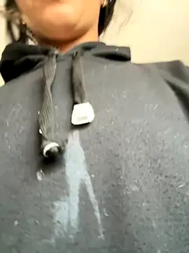 Snapshot of Mila_Morgan chatting on 11/19/25, 05:46 Mila Morgan online show from 11/19/25, 05:46