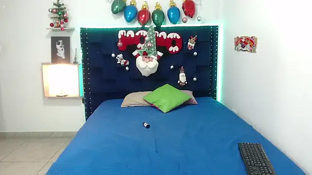 Julia Boobs online show from 12/27/24, 01:07